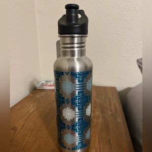 Pendleton/klean kanteen water bottle Limited Edition. New with tags